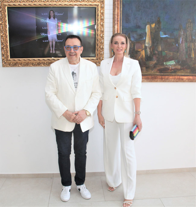 CHIC AND BEAUTY AT THE WHITE PARTY OF THE ACADEMY OF FASHION