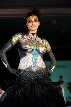 The masters in the Bulgarian fashion decorated themselves with Golden Needle 2008