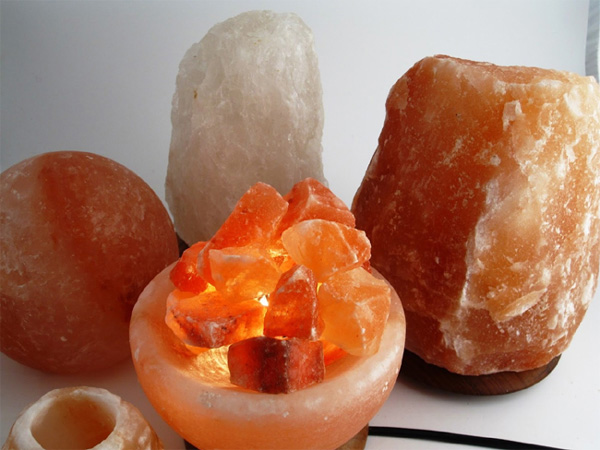 LAMPS WITH HIMALAYAN SALT – HIT IN INTERIOR DESIGN FOR 2018