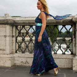 ДИНАМИЧНА ЦВЕТНА ФЕЕРИЯ