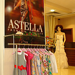 МАЛКИТЕ ПРИНЦЕСИ НА ПРАГА НА ЗЛАТНА ЕСЕН