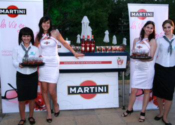 СТАРТИРА КОНКУРСЪТ  „МАРТИНИ: ЛЕТЕН СТИЛ”