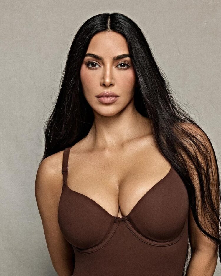 NIKE ОБЕДИНЯВА СИЛИ С МАРКАТА НА КИМ КАРДАШИЯН