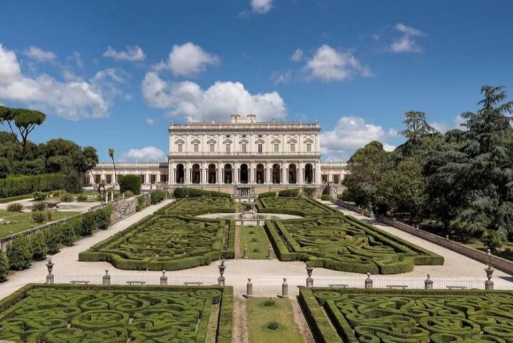 Круизната колекция на „Диор“ оживява в Рим