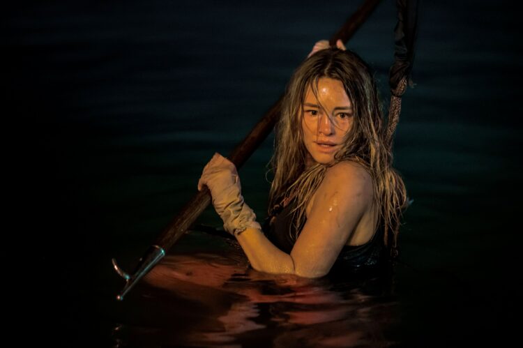 В тишината на хоризонта отекват „Опасни зверове“