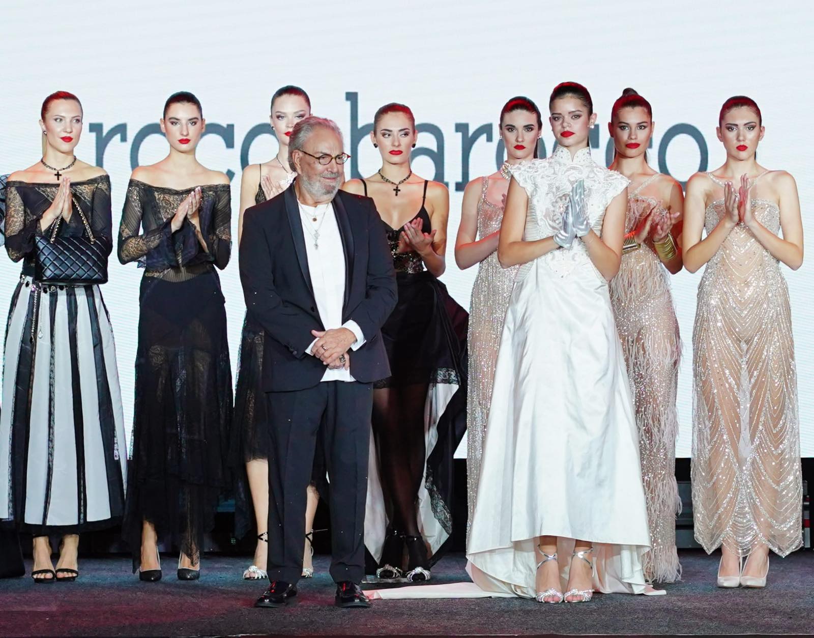 Маестро Роко Бароко на финала на първото си ревю в България. Фото: HiLife