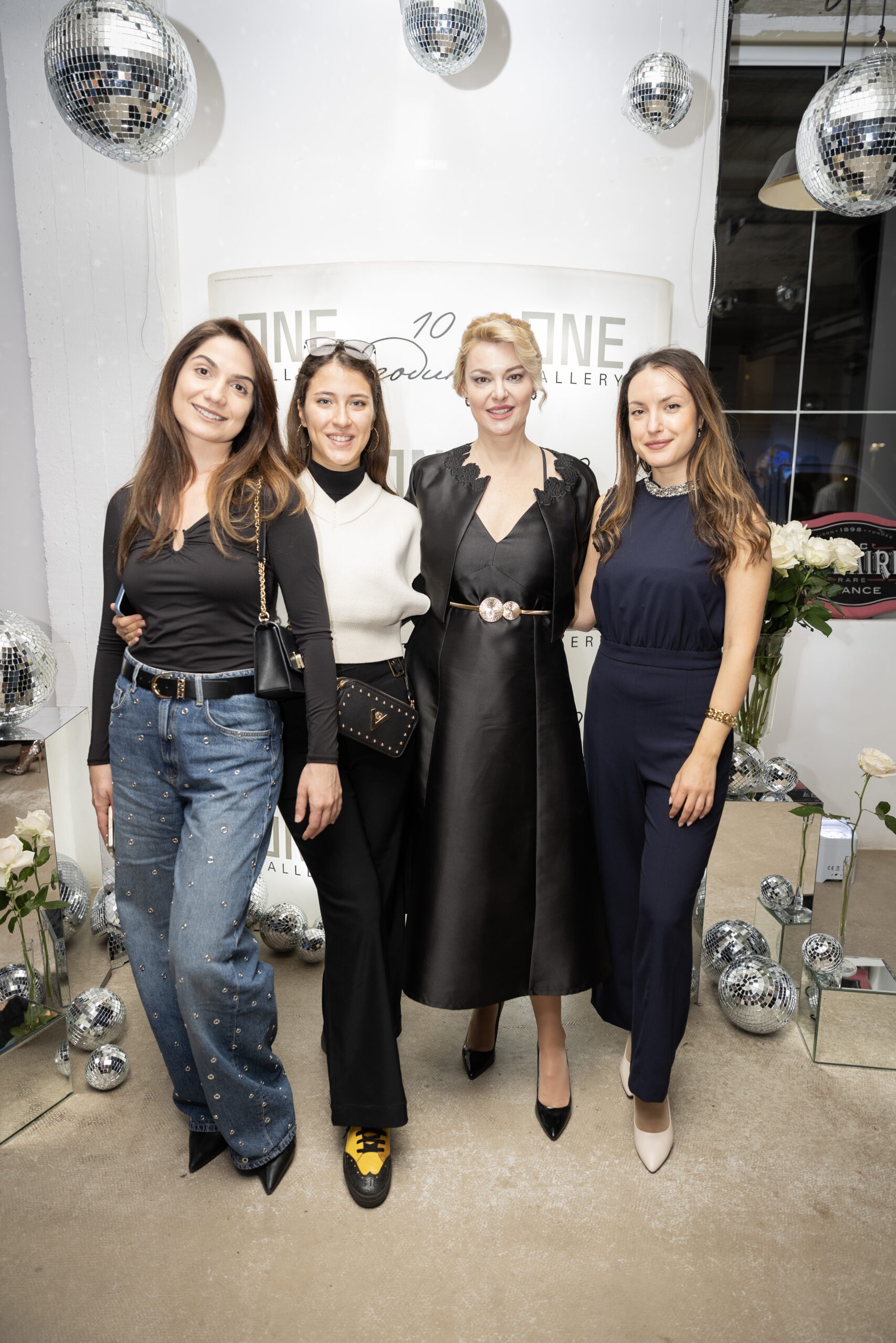 Десислава Зафирова (трета поред). Фото: Алма комуникация / Петър Станев