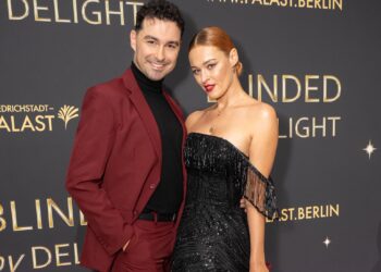 Ивет Бианки представи свои модели на премиерата на BLINDED by DELIGHT