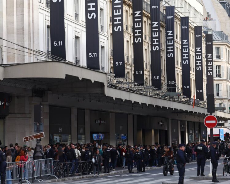 Франция временно спира Shein, докато марката открива първия си физически магазин в Париж