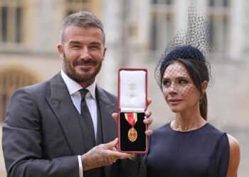 Крал Чарлз III посвети Дейвид Бекъм в рицарско звание