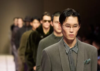 Класическата мъжка мода доминира в Милано