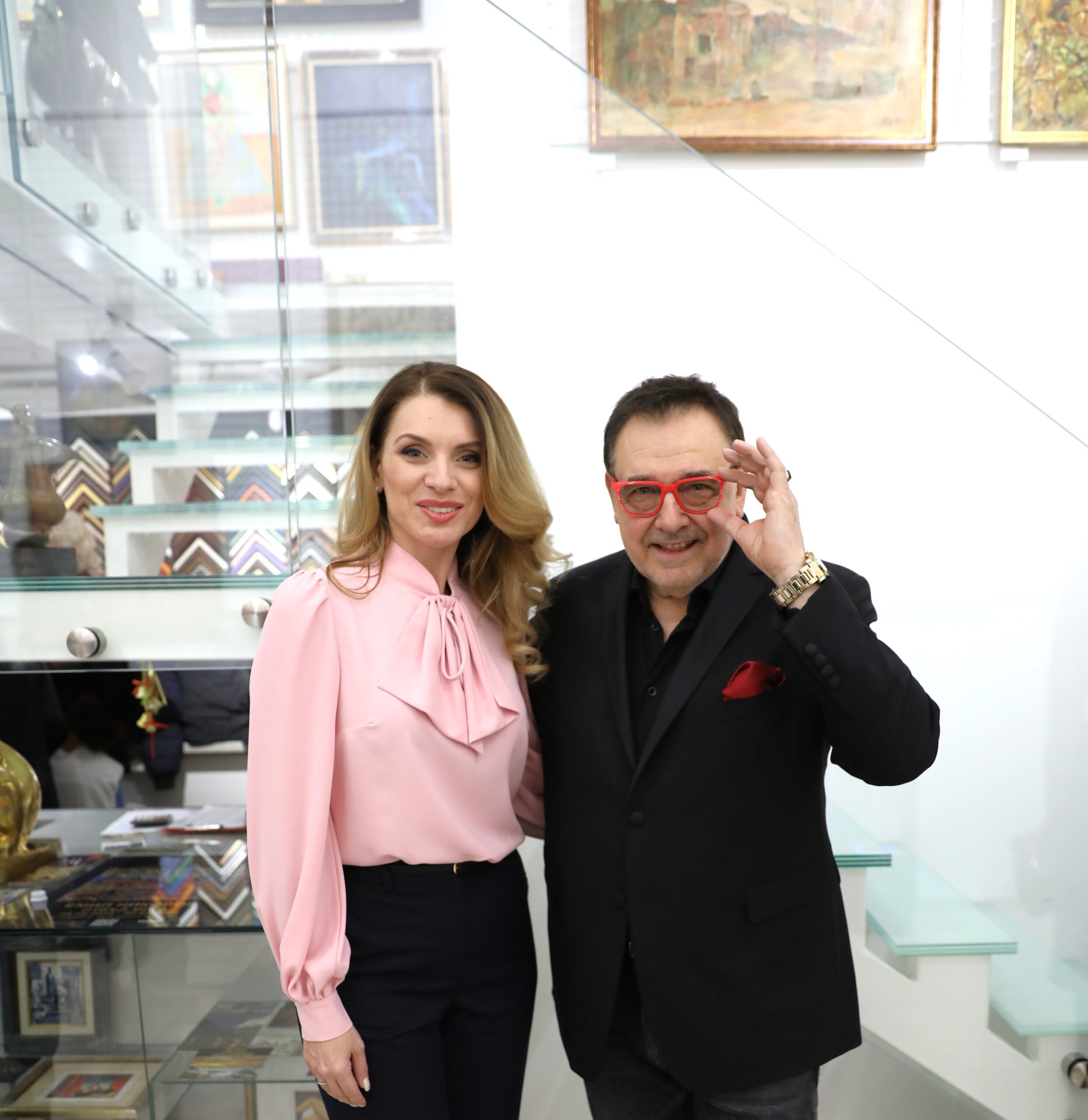 Христина Христова и проф. Любомир Стойков. Фото: Академия за мода / Петър Станев